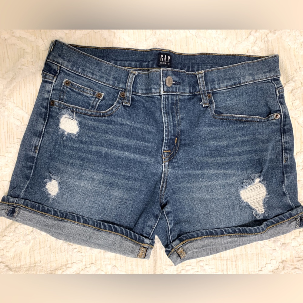 GAP Jean shorts. Size 29. 5 inch